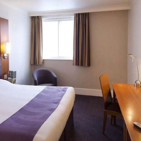 Premier Inn London Docklands Excel Εξωτερικό φωτογραφία