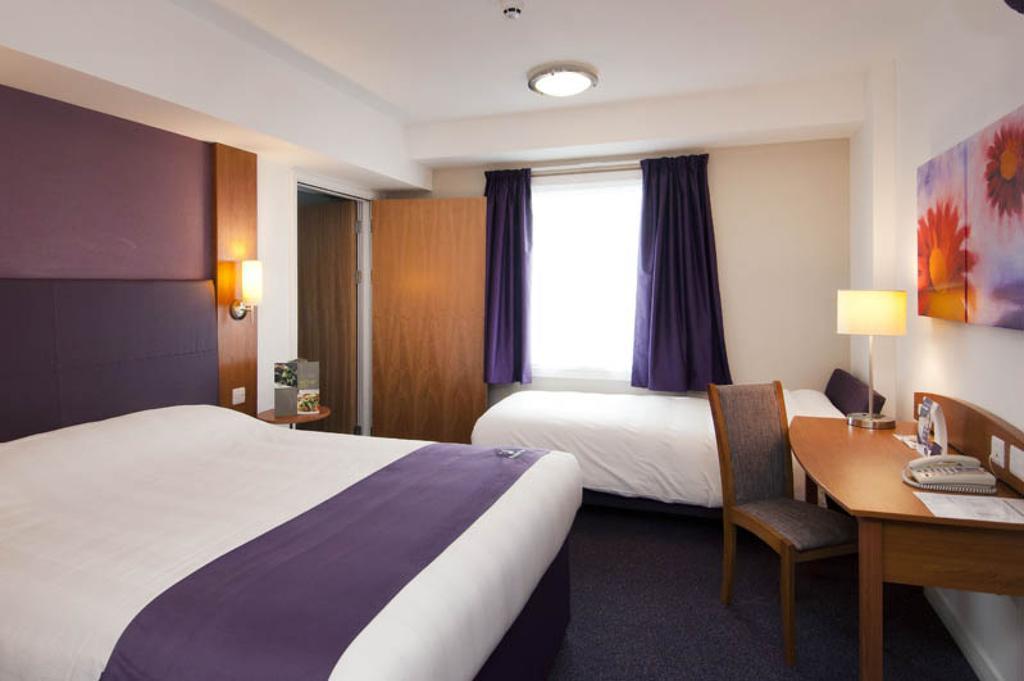 Premier Inn London Docklands Excel Δωμάτιο φωτογραφία