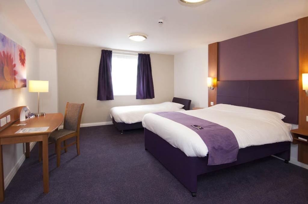 Premier Inn London Docklands Excel Εξωτερικό φωτογραφία