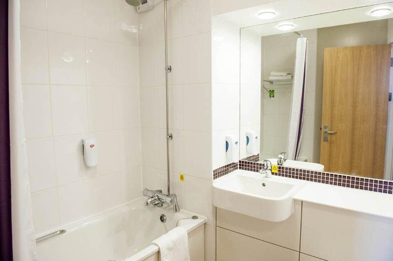 Premier Inn London Docklands Excel Εξωτερικό φωτογραφία