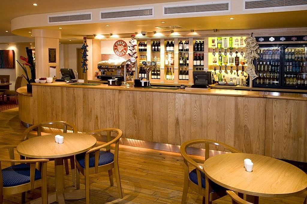 Premier Inn London Docklands Excel Εξωτερικό φωτογραφία
